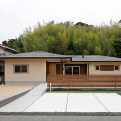 木の家リノベーション “土に親しみ、火のある暮らしを楽しむ”二世帯住宅